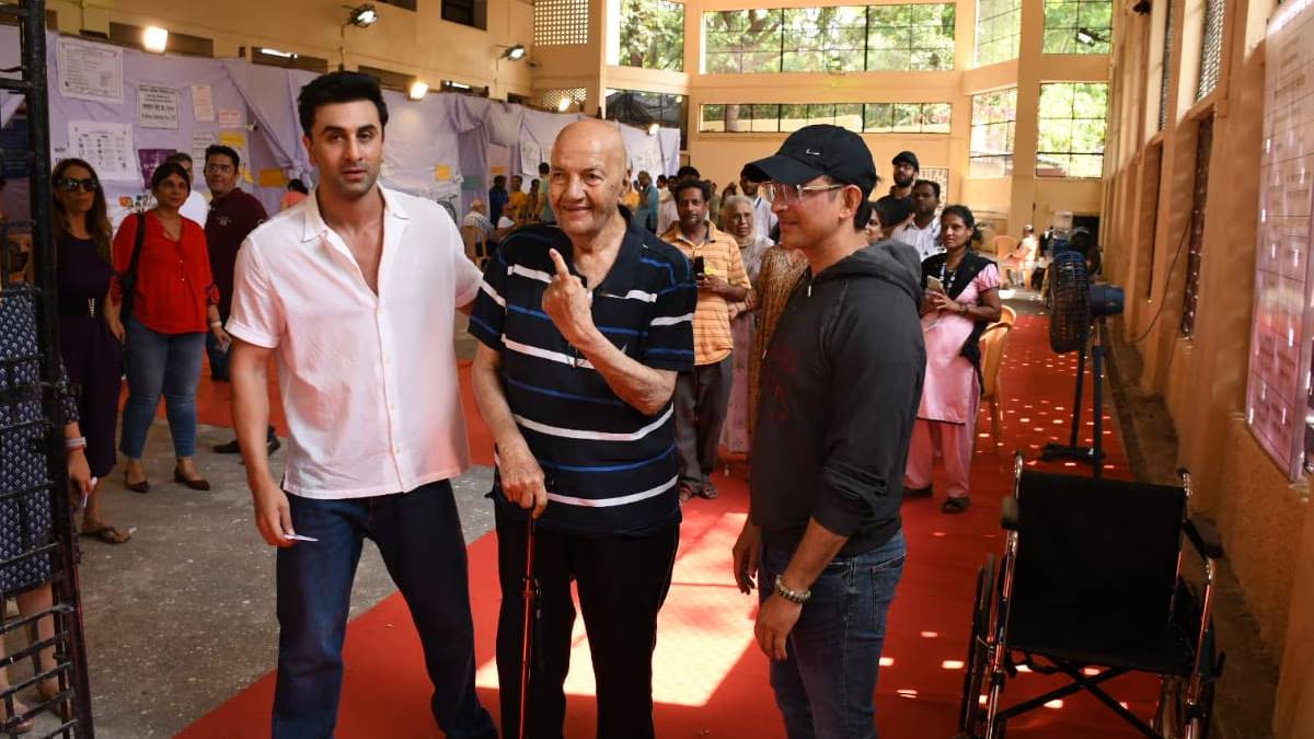 प्रेम चोपड़ा का दामाद है एक्टिंग का बाजीगर, दे चुका है दो 200 करोड़ी फिल्म