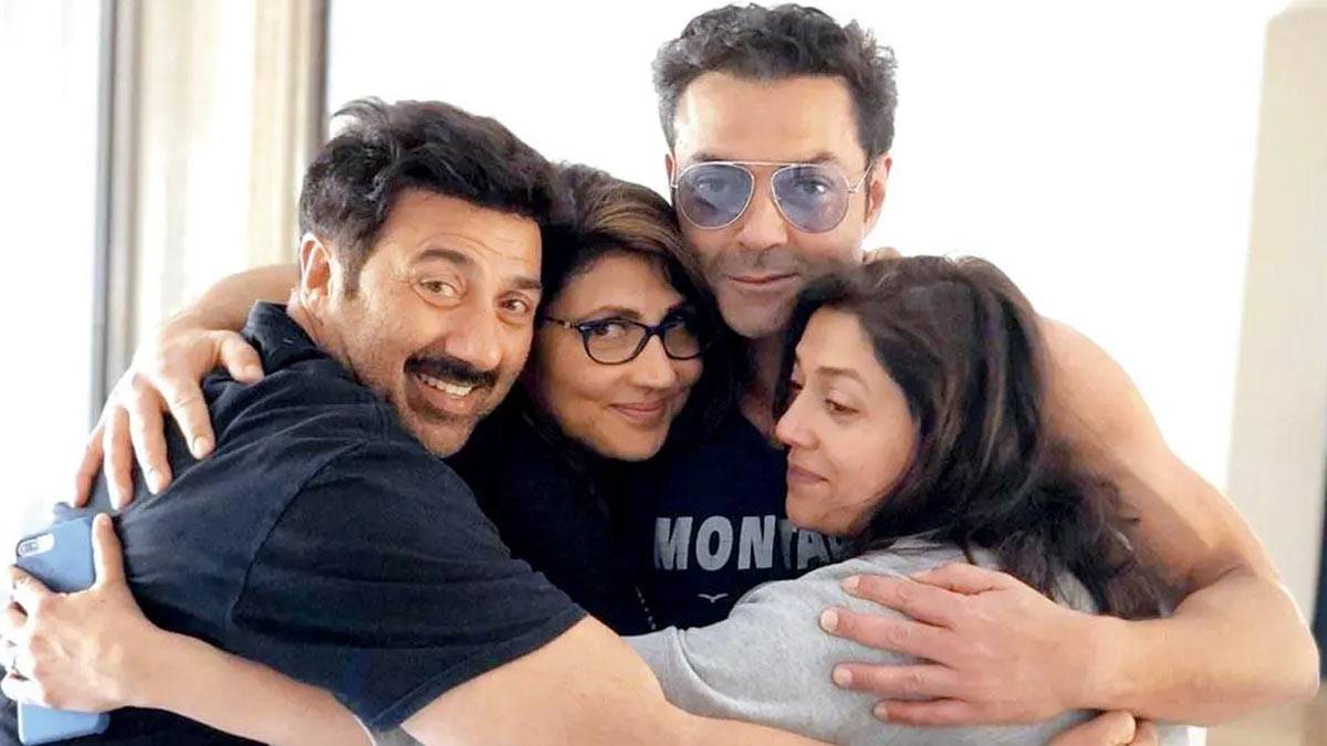 धर्मेंद्र के दोनों बेटे हैं सुपरस्टार, फिल्मों से कोसों दूर रहीं दोनों बड़ी बेटियां