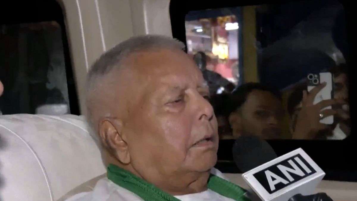 पहली बार चुनाव प्रचार के लिए निकले लालू, जानिए दानापुर में तेजस्वी को लेकर क्या बोले?