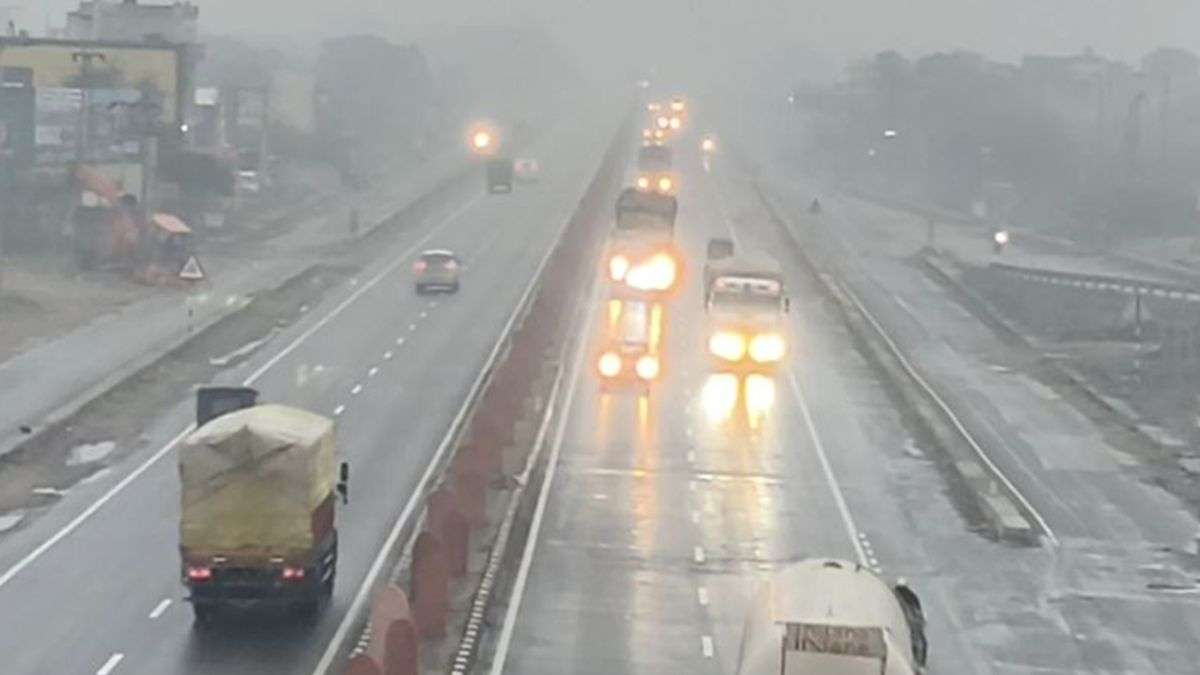 Weather Update: बढ़ती ठंड के बीच भारत में कहां-कहां हो सकती है बारिश? देखें मौसम का लेटेस्ट अपडेट