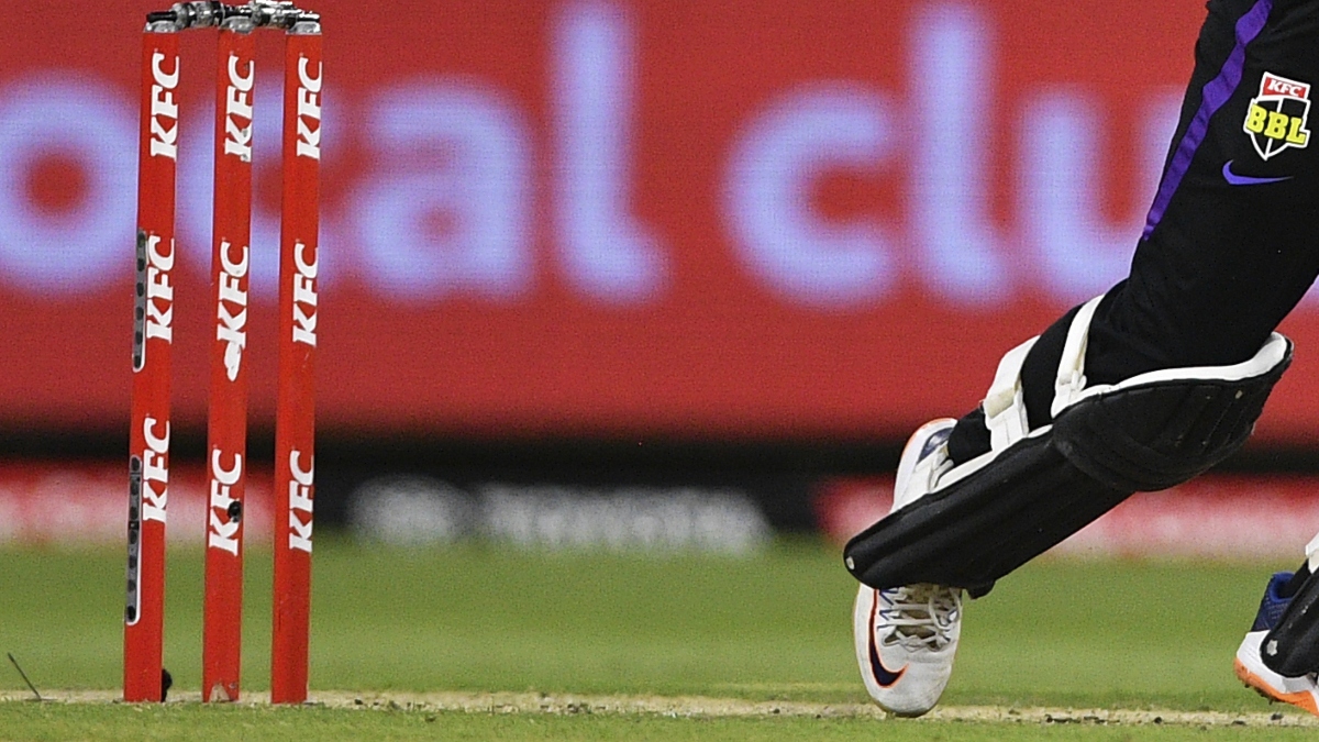 क्रिकेट में पहली बार हुआ ऐसा, इनिंग ब्रेक के बाद पिच मुकाबला रद्द होने की बनी बड़ी वजह