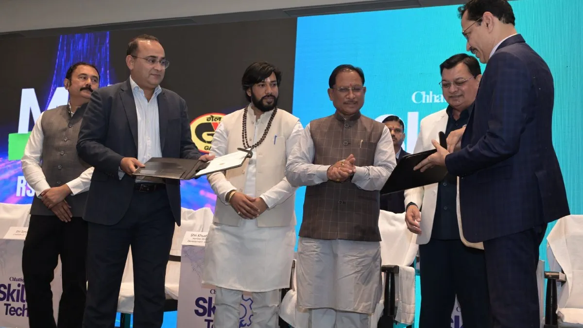 छत्तीसगढ़ स्किल टेक में कौशल-आधारित निवेश को मिली नई गति, 13,690 करोड़ रुपये के निवेश आकर्षित Chhattisgarh Skill Tech event cm Vishnu Deo Sai - India TV Hindi