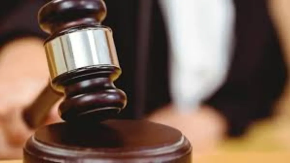 देश की अदालतों में 5.49 करोड़ से अधिक केस लंबित, सिर्फ SC में 90,000 से ज्यादा मामले प्रतीकात्मक फोटो- India TV Hindi