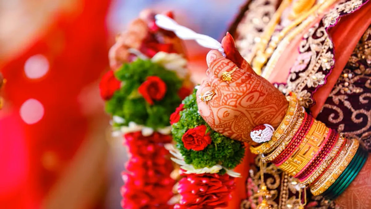 जयमाला के बाद आई बॉयफ्रेंड की याद तो शादी से मुकरी दुल्हन, प्रेमी के घर पहुंच गई; फिर कहानी में आया ट्विस्ट जयमाला के बाद दुल्हन...- India TV Hindi