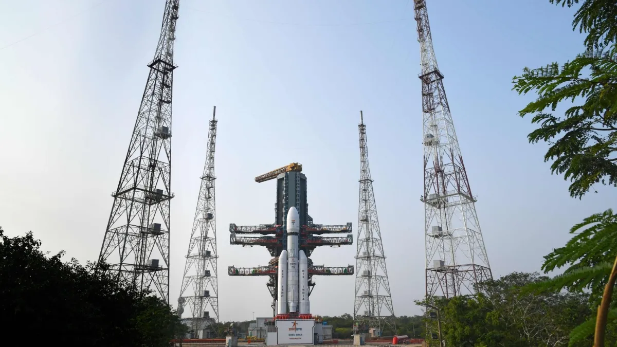 Explainer: ब्लू बर्ड ब्लॉक 2 सैटेलाइट लॉन्च से 4G-5G स्मार्टफोन को मिलेगी सीधे ब्रॉडबैंड कनेक्टिविटी, टावर की जरूरत होगी कम, जानें सब कुछ ब्लू बर्ड ब्लॉक 2 सैटेलाइट लॉन्च- India TV Hindi