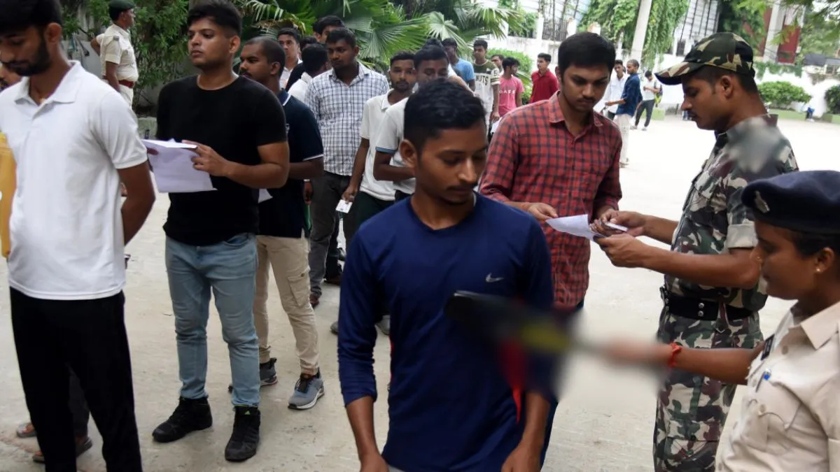 SSC GD कांस्टेबल भर्ती के लिए आवेदन करने की क्या है आयु सीमा? 25 हजार से ज्यादा है वैकेंसी सांकेतिक फोटो- India TV Hindi