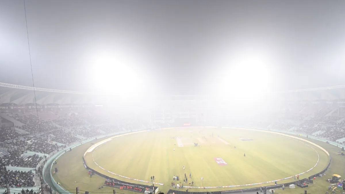 लखनऊ में T20 मैच रद्द होने के बाद प्रदूषण को लेकर सियायत, अखिलेश यादव के आरोपों पर सरकार ने जारी किया AQI का डेटा लखनऊ स्टेडियम की तस्वीर- India TV Hindi