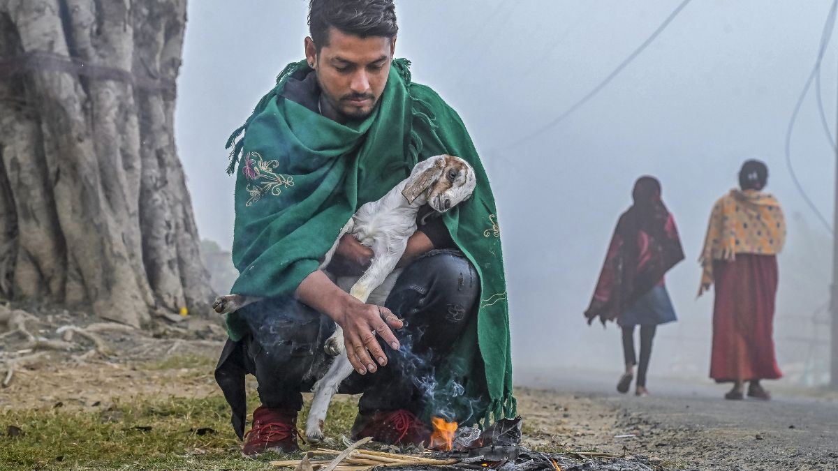 आज का मौसमः दिल्ली समेत 10 राज्यों में कड़ाके की ठंड का अलर्ट, इन इलाकों में पड़ेगा घना कोहरा, यहां पर होगी भारी बारिश