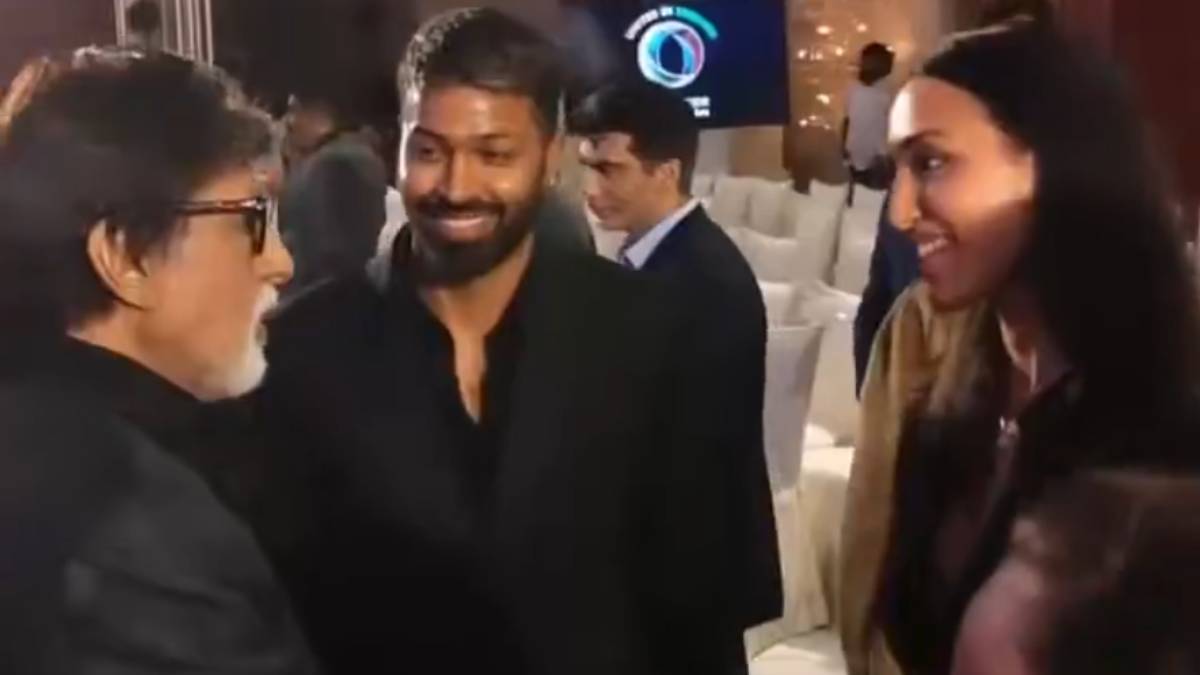 नीता अंबानी के इवेंट में पहुंचे अमिताभ, हार्दिक पांड्या ने GF माहिका से कराई मुलाकात