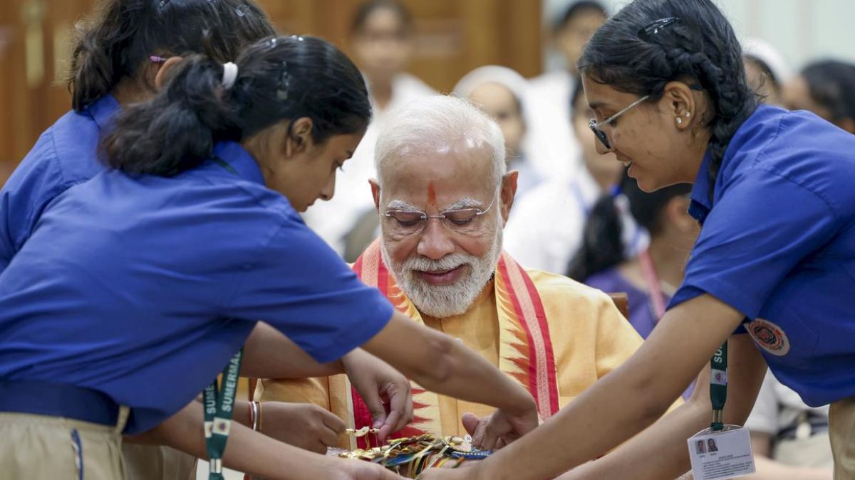 Beti Bachao Beti Padhao Anniversary: ‘एक कन्या 10 पुत्रों के समान…’ जानें PM मोदी ने क्यों याद दिलाई बेटियों की बात?