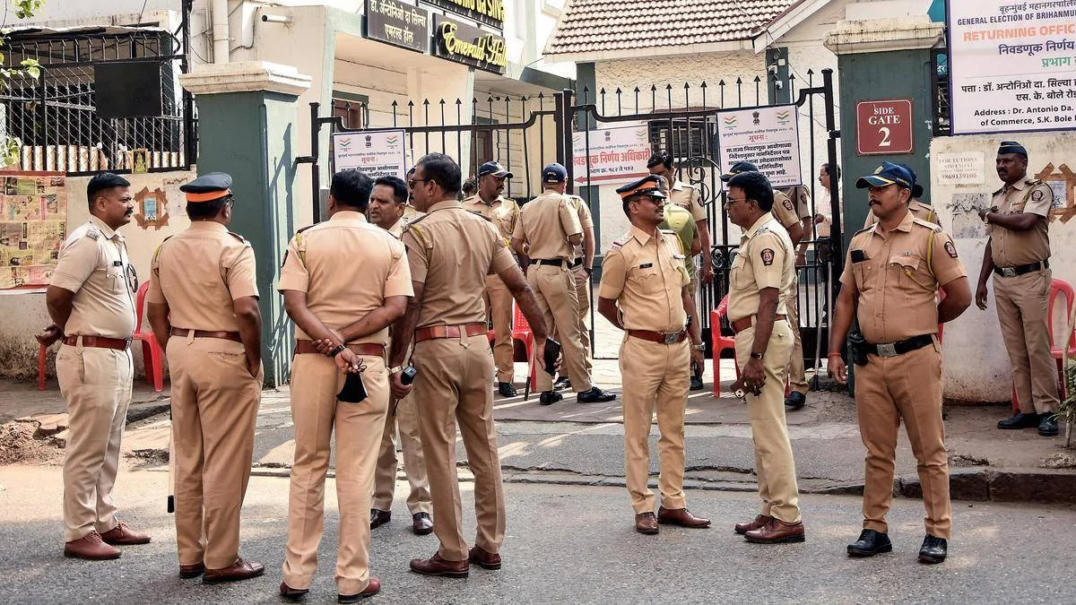 बीएमसी चुनाव 2026: 453 नामांकन वापस, 1729 उम्मीदवार मैदान में, जानिए कब होगा चुनाव चिन्ह आवंटित 453 नामांकन वापस- India TV Hindi