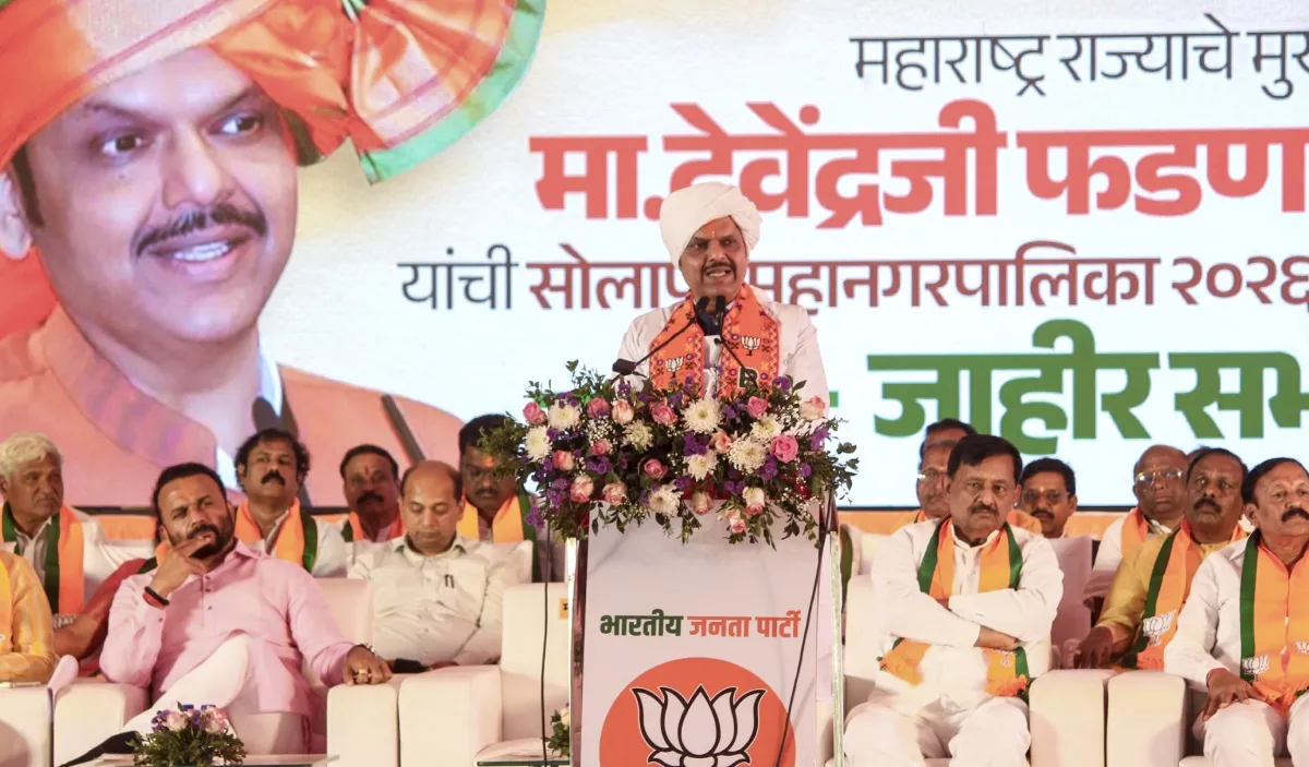 महायुति के घोषणापत्र में महिलाओं पर जोर, जानिए देवेंद्र फडणवीस, एकनाथ शिंदे और मिलिंद देवरा ने क्या कहा? Devendra Fadanvish- India TV Hindi