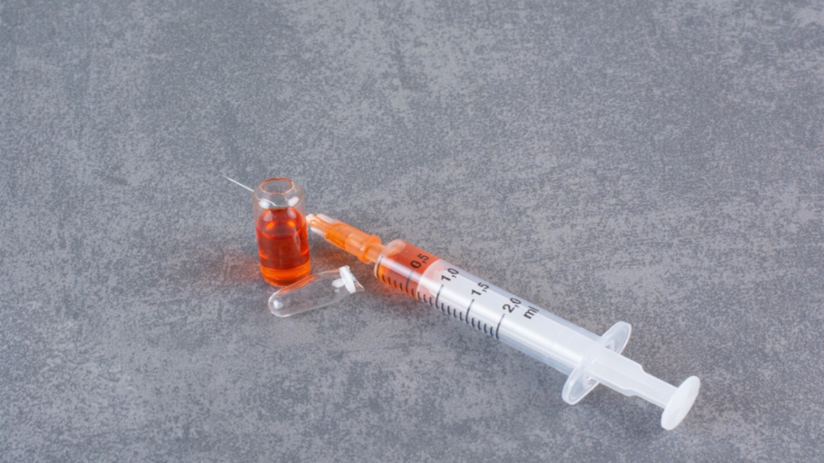 महिला ने एक्स बॉयफ्रेंड की पत्नी को मदद की बात कह कर HIV का इंजेक्शन लगाया, 4 गिरफ्तार, जानिए पूरा मामला