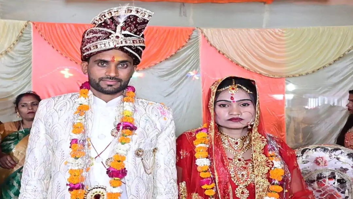 यूपी: शातिर पत्नी ने प्रेमी के साथ मिलकर पति को दी थी खौफनाक मौत, मर्डर के खुलासे से पुलिस भी रह गई दंग यूपी: शातिर पत्नी ने प्रेमी के साथ मिलकर पति को दी थी खौफनाक मौत, मर्डर के खुलासे से पुलिस भी रह गई दंग