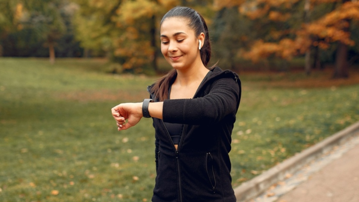 न्यूट्रिशनिस्ट ने बताया हेल्दी और फिट रहने के लिए आज से ही बदल दें ये आदतें, वरना शरीर बन जाएगा बीमारियों का घर न्यूट्रिशनिस्ट ने बताया हेल्दी और फिट रहने के लिए आज से ही बदल दें ये आदतें, वरना शरीर बन जाएगा बीमारियों का घर