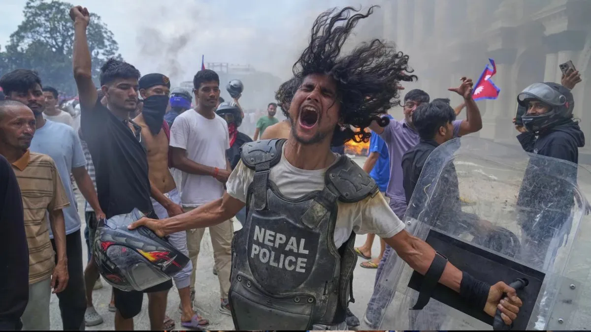 नेपाल में जेन Z के विरोध प्रदर्शनों के बाद मार्च में चुनाव की तैयारियां तेज, ये 4 पूर्व प्रधानमंत्री हैं मैदान में नेपाल में जेन जेड विरोध प्रदर्शन की तस्वीर(फाइल)- India TV Hindi