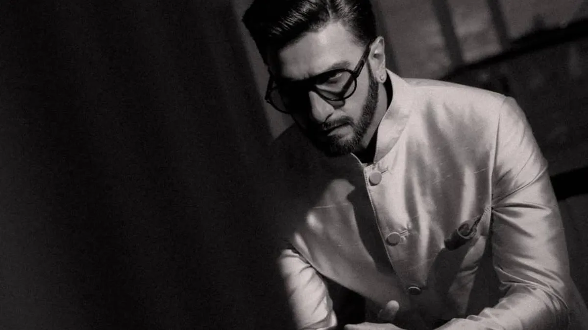 मुश्किल में रणवीर सिंह, एक्टर के खिलाफ दर्ज हुई FIR, जानें अब किस मामले में फंसे 'धुरंधर' स्टार ranveer singh- India TV Hindi