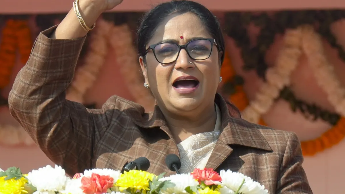 गणतंत्र दिवस समारोह में CM रेखा गुप्ता ने किए कई बड़े ऐलान, पेश किया 11 महीनों का रिपोर्ट कार्ड दिल्ली की मुख्यमंत्री रेखा गुप्ता- India TV Hindi