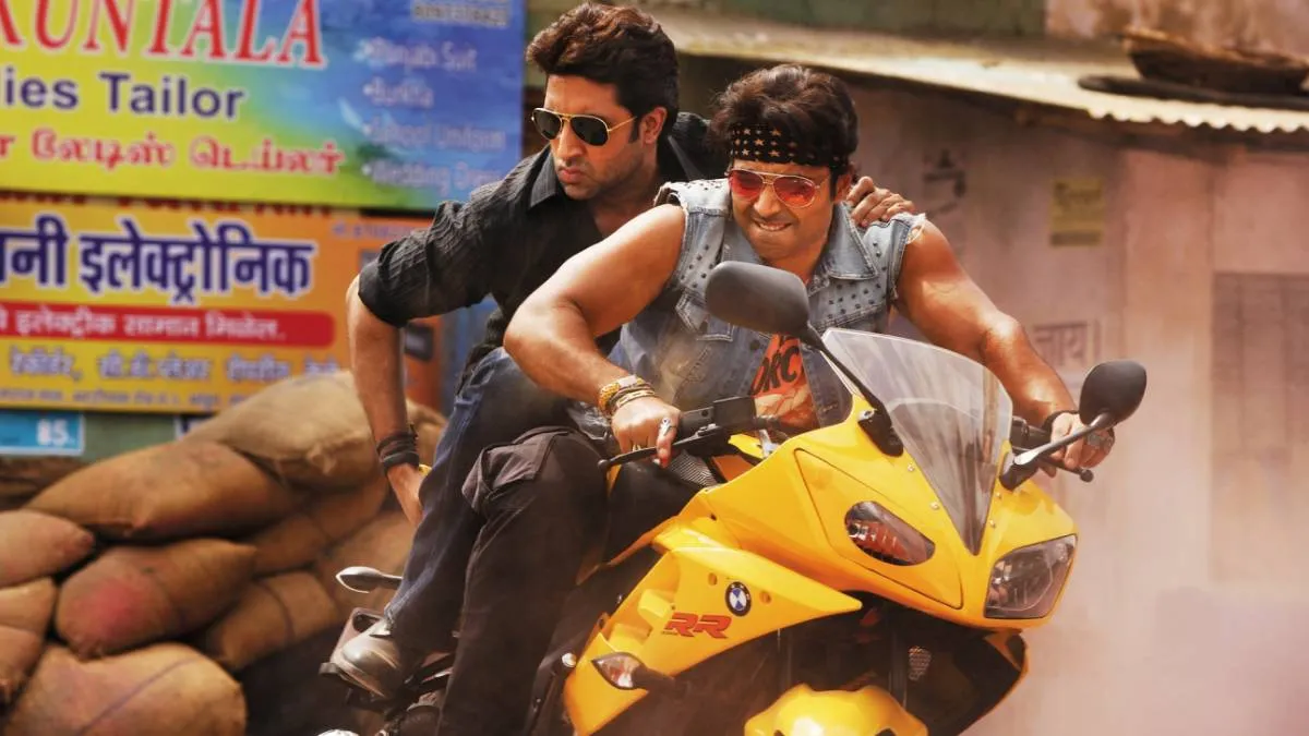 अब कहां और किस हाल में है 'धूम' का अली, बाइक दौड़ाने वाले हैंडसम हंक का बदल गया है पूरा हुलिया Abhishek bachchan uday chopra- India TV Hindi