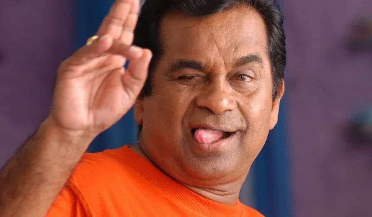 38 साल में 1000 फिल्में करने का बनाया वर्ल्ड रिकॉर्ड, कमाई में नहीं किसी हीरो से कम, तस्वीर में दिख रहा कौन हैं ये साउथ स्टार