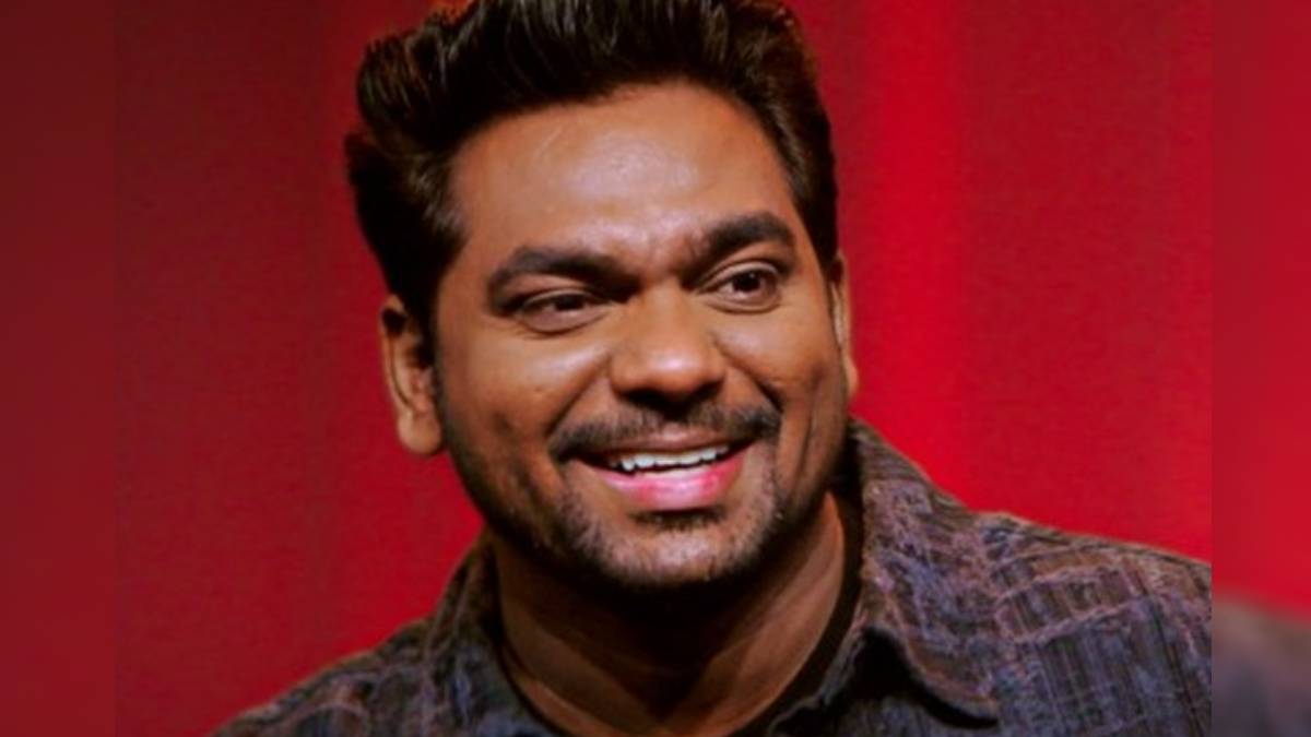 जाकिर खान ने कॉमेडी से लिया लंबा ब्रेक, शो के मंच पर किया हैरानी भरा ऐलान