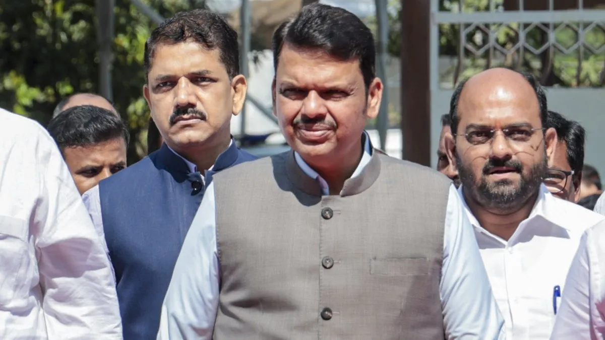 टीपू सुल्तान के विवाद पर आया मुख्यमंत्री देवेंद्र फडणवीस का बयान, बोले- '75 हजार हिंदुओं का कत्ल किया...' devendra fadnavis on tipu sultan- India TV Hindi