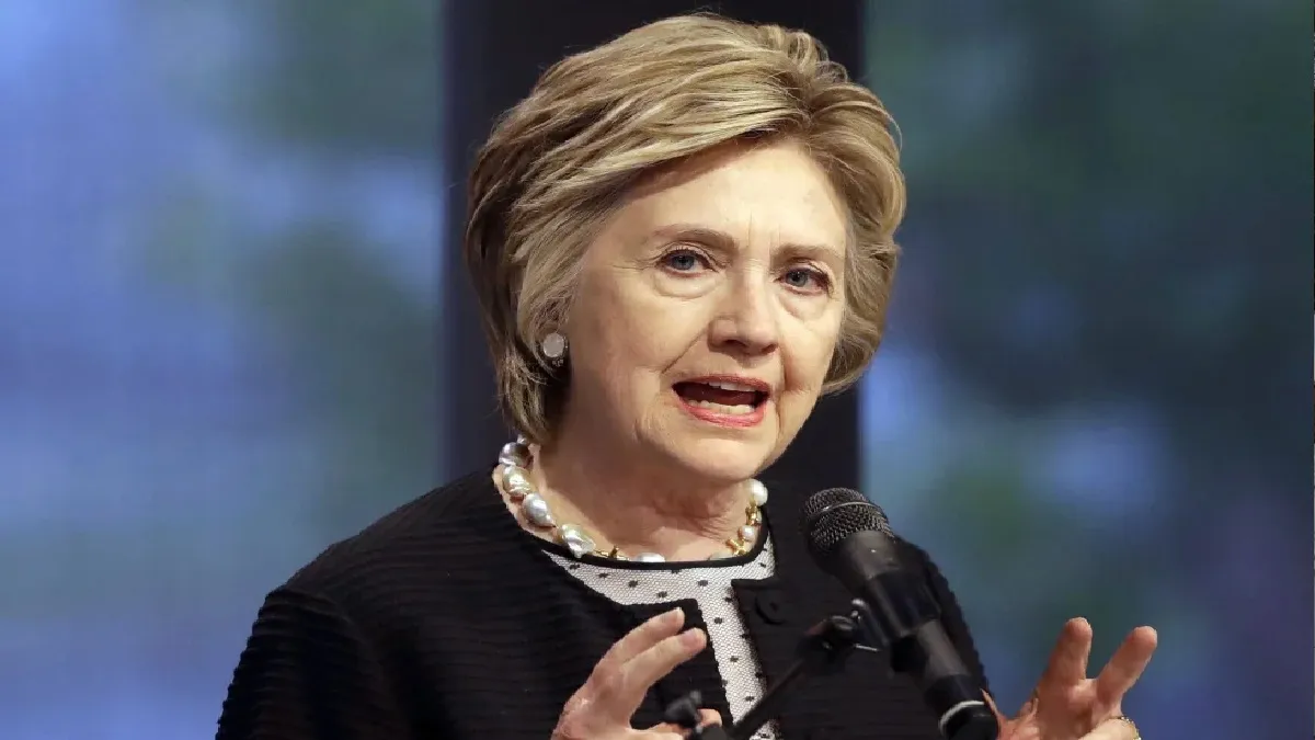 जेफरी एप्स्टीन के साथ संबंधों पर अमेरिका में मचा सियासी घमासान, हिलेरी क्लिंटन ने दी गवाही; जानें क्या कहा Hillary Clinton- India TV Hindi