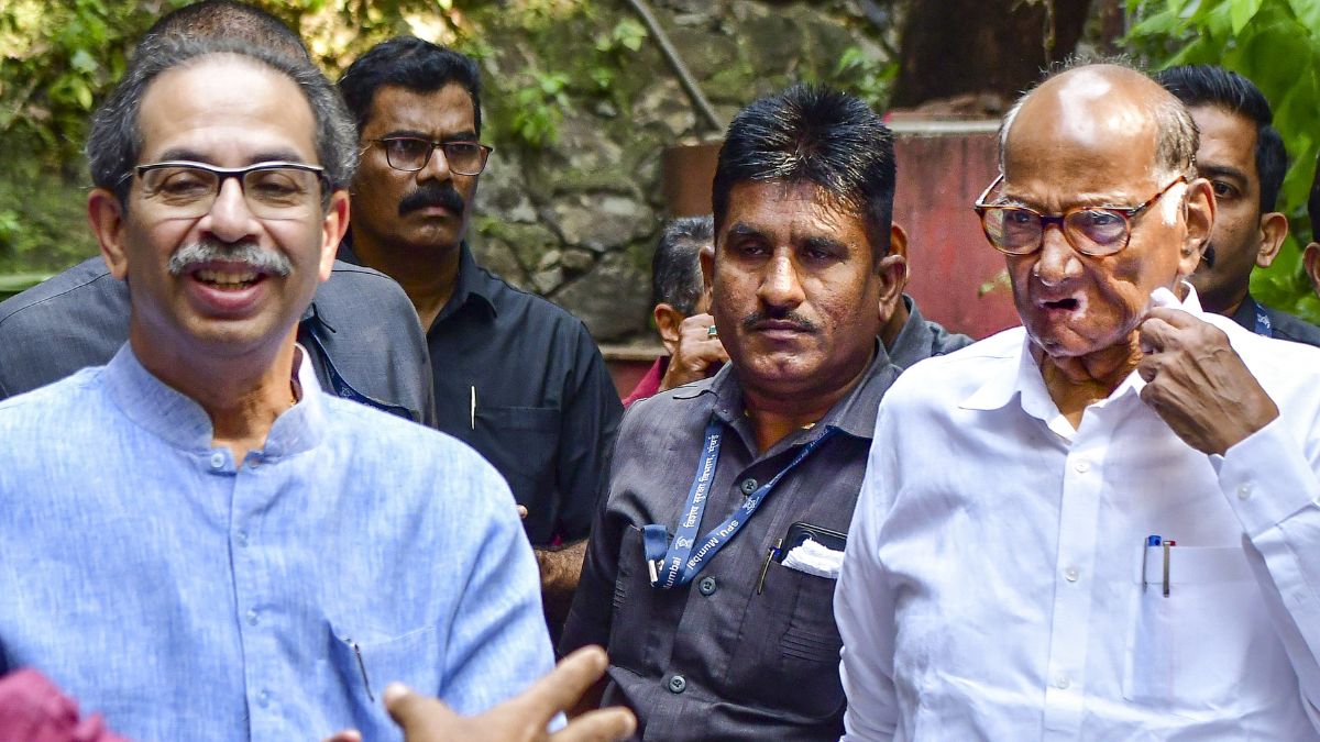 EXPLAINER: महाराष्ट्र के विपक्षी गठबंधन MVA में खींचतान! शरद गुट पकड़ने जा रहा अलग राह, समझिए पूरा सियासी खेल