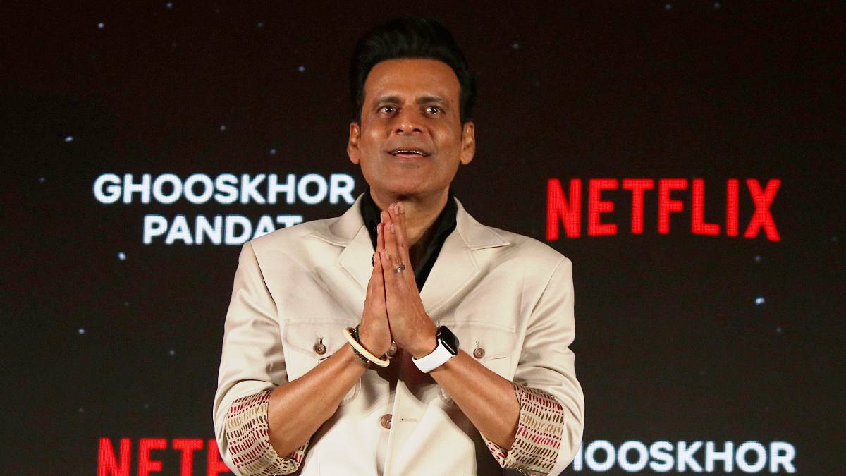 Ghooskhor Pandat Controversy: किसी की भावनाओं को ठेस पहुंचाना नहीं था मनोज बाजपेयी का मकसद, नीरज पांडे के बाद एक्टर ने कही लंबी-चौड़ी बात