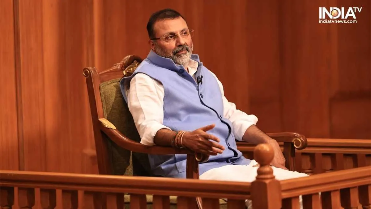 'प्रियंका गांधी संसद में राहुल गांधी से ज्यादा आत्मविश्वास से भरी नजर आती हैं', 'आप की अदालत' में बोले निशिकांत दुबे Nishikant Dubey in Aap Ki Adalat, Rajat Sharma, Nishikant Dubey Interview- India TV Hindi