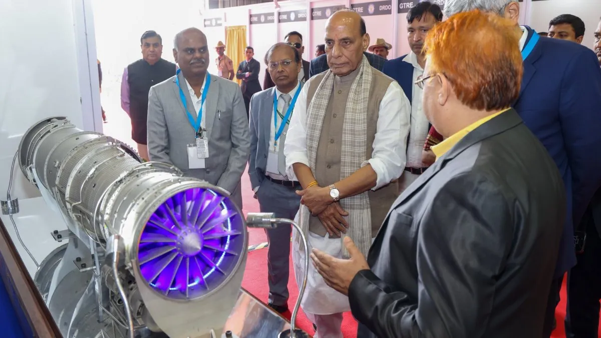 'आपके पास 5 साल हैं...', जेट इंजन को लेकर रक्षा मंत्री राजनाथ सिंह ने DRDO से कहा Rajnath singh jet engine drdo- India TV Hindi