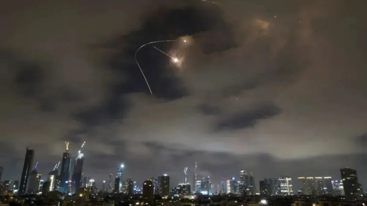 Iran-US-Israel war LIVE: ईरान के हमले पर इजरायल का ट्वीट, कहा-IRGC आतंकियों ने यहूदी स्थलों को किया टारगेट Iran US Israel war LIVE- India TV Hindi