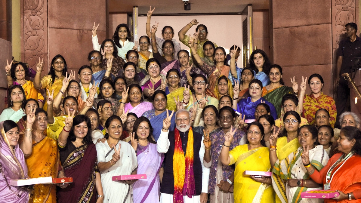 नारी शक्ति वंदन अधिनियम में होगा संशोधन, मई में 2 दिन के लिए संसद का विशेष  सत्र बुलाएगी सरकार - India TV Hindi