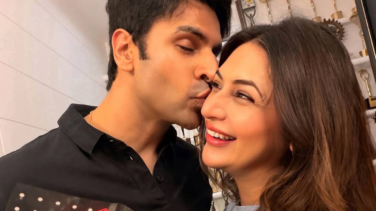 प्रेग्नेंट हैं दिव्यांका त्रिपाठी, शादी के 10 साल बाद घर में गूंजेगी किलकारी?