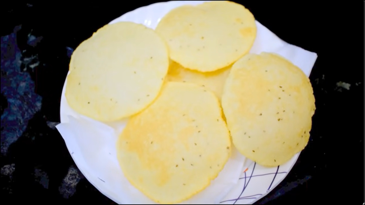 सूजी की पूरियां कैसे बनाते हैं, बिना मैदा और आटे के बनेंगी फूली-फूली, फटाफट नोट कर लें रेसिपी