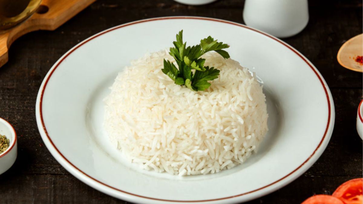 प्रेशर कुकर में पका चावल या भगोने में उबला हुआ, किसमें होता है ज्यादा न्यूट्रिशन