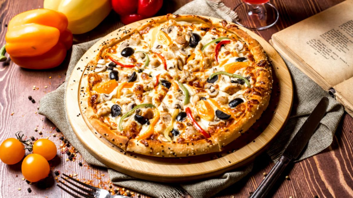 सूजी से बनाएं हेल्दी पिज्जा, स्वाद और सेहत का है परफेक्ट कॉम्बिनेशन, फटाफट नोट करें रेसिपी सूजी से बनाएं हेल्दी पिज्जा, स्वाद और सेहत का है परफेक्ट कॉम्बिनेशन, फटाफट नोट करें रेसिपी