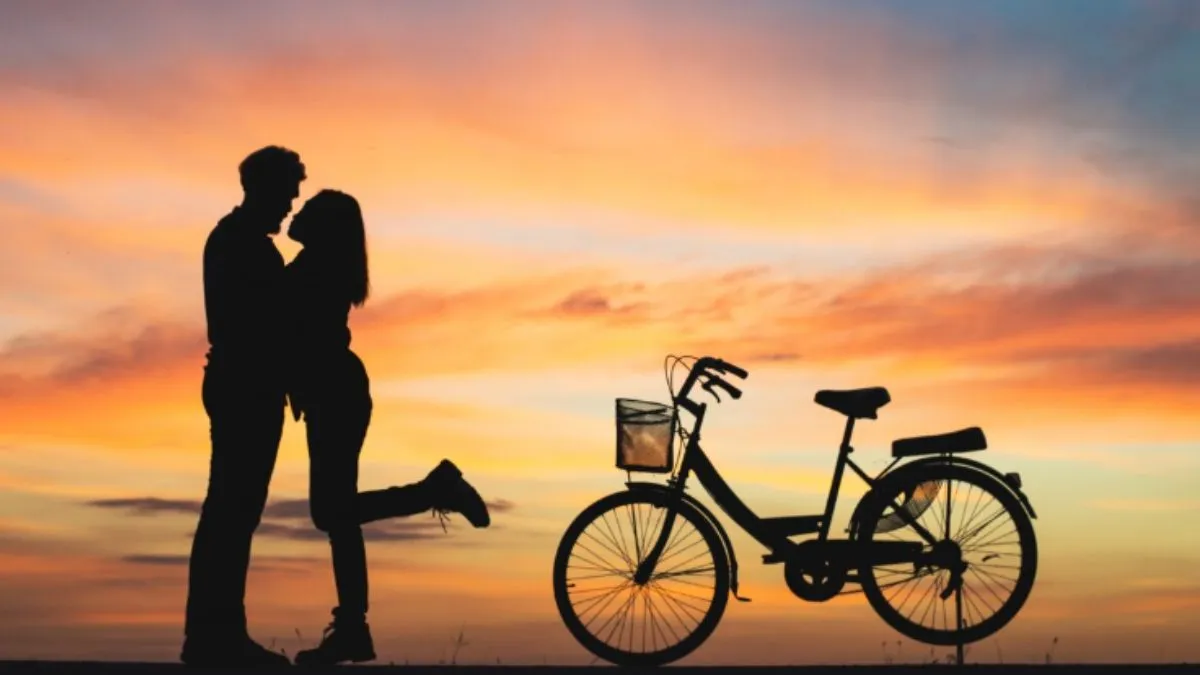 Love Horoscope 7 April 2026: प्रेम जीवन के लिहाज से 3 राशियों के लिए दिन शुभ, जानें कैसा रहेगा मेष से मीन तक सभी का दिन, पढ़ें लव राशिफल Love Horoscope - India TV Hindi