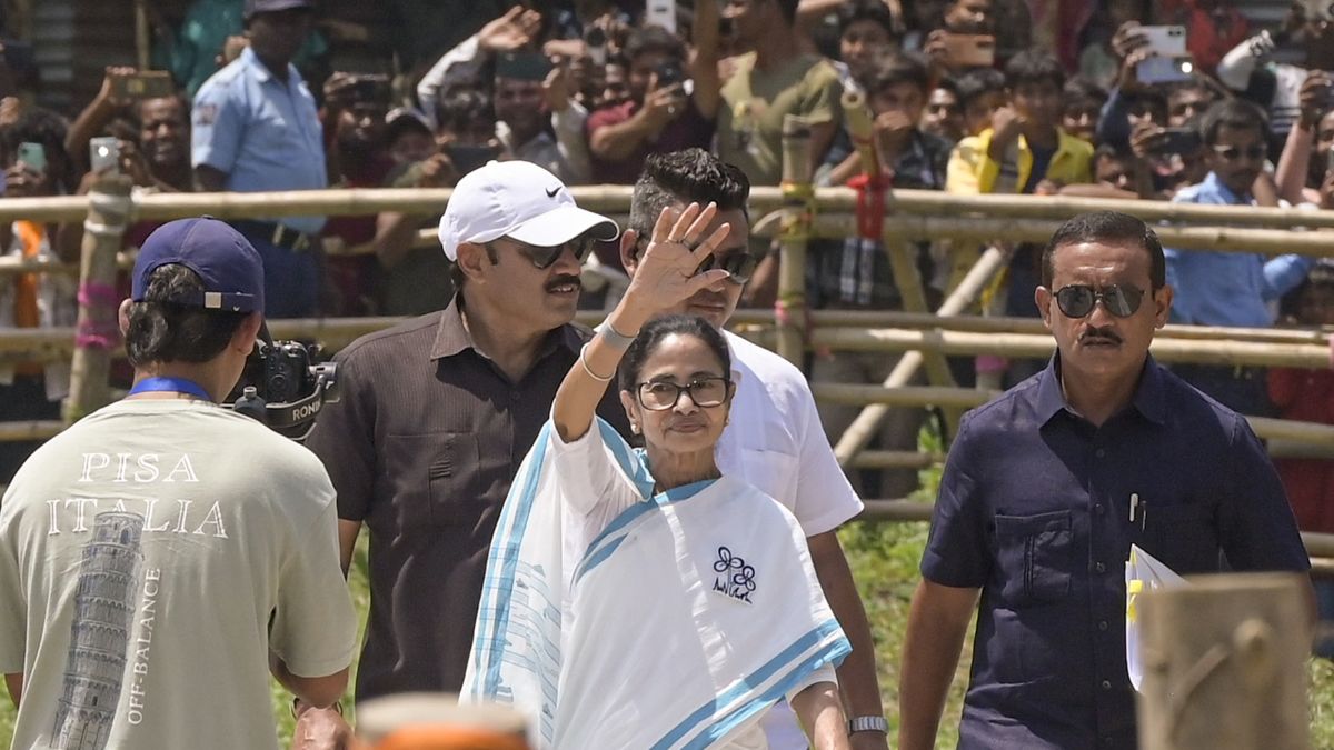 पश्चिम बंगाल विधानसभा चुनाव 2026: TMC ने स्टार प्रचारकों की लिस्ट जारी की, जानें किसके-किसके नाम हैं शामिल