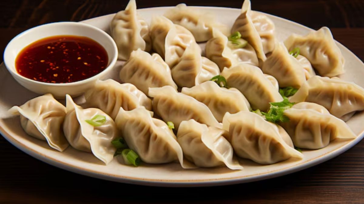 बिना स्टीमर के भी बनेगा बाजार जैसा स्वादिष्ट मोमोज, इस ट्रिक से बनाएंगे तो मिनटों में होगा तैयार बिना स्टीमर के भी बनेगा बाजार जैसा स्वादिष्ट मोमोज, इस ट्रिक से बनाएंगे तो मिनटों में होगा तैयार