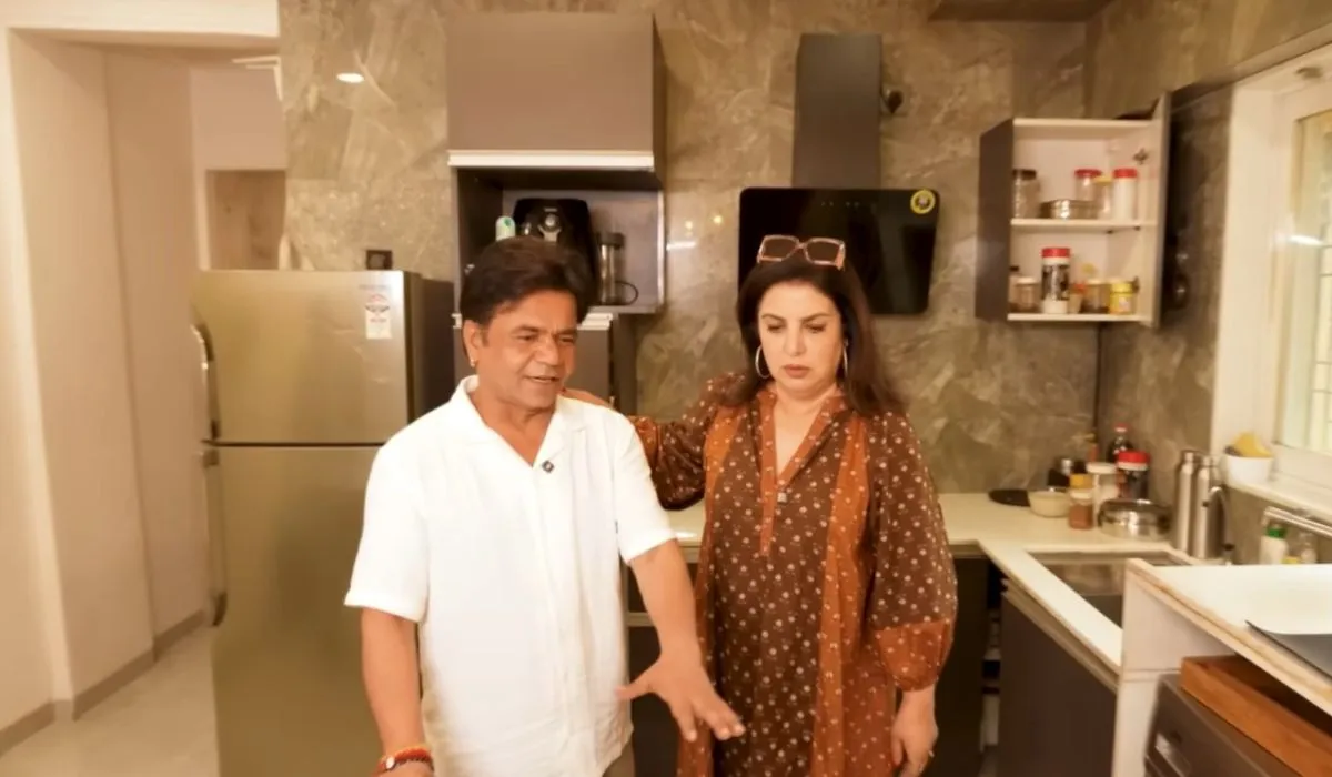 फराह ने पूछा, 'क्या तुम्हारे पास अभी भी काम है?' राजपाल ने तुरंत जवाब दिया,'मैंने अपना काम आप के साथ साल 1999 में शुरू किया था।' खुशी से फराह ने आगे पूछा, 'क्या वह तुम्हारी पहली फिल्म थी?' राजपाल ने साफ किया, 'नहीं, शूल मेरी पहली फिल्म थी, लेकिन शूल के बाद मुझे मस्त मिली। वह RGV की फिल्म थी।' फिर फराह ने पूछा, 'तो तुम रामू की खोज हो?' राजपाल ने सहमति जताते हुए कहा, '100%,' जिस पर फराह ने कहा, 'रामू ने एक हीरा खोज निकाला है।'