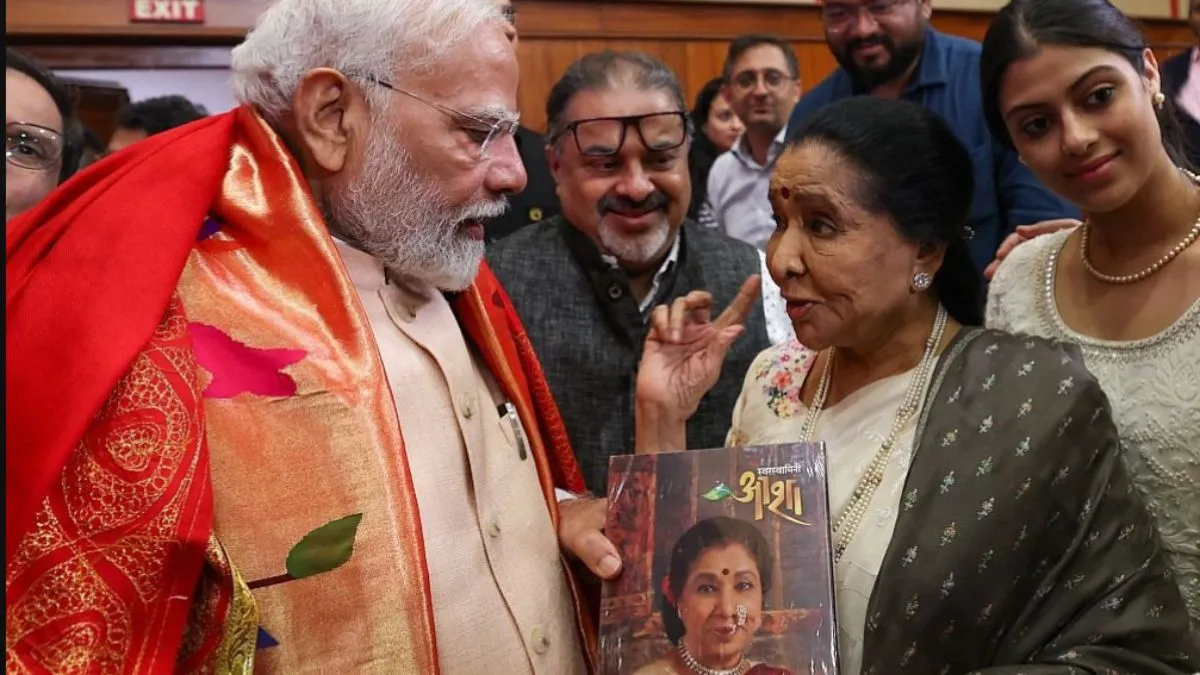 आशा भोसले के निधन से देश में शोक की लहर, पीएम मोदी, अमित शाह, गडकरी, फडणवीस समेत इन नेताओं ने दी श्रद्धांजलि पीएम मोदी और आशा भोसले- India TV Hindi