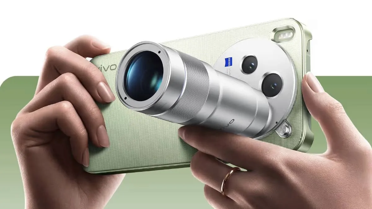 Vivo X300 Ultra का इंतजार खत्म, DSLR कैमरे वाला फोन भारत में लॉन्च, Apple और Samsung के उड़े होश Vivo X300 Ultra- India TV Hindi