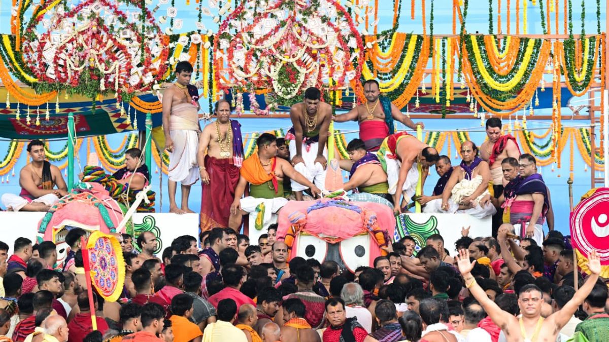 आज भगवान जगन्नाथ की देव स्नान यात्रा, 108 कलशों के पवित्र जल से होगा महाभिषेक, हाथी वेश में देंगे दर्शन