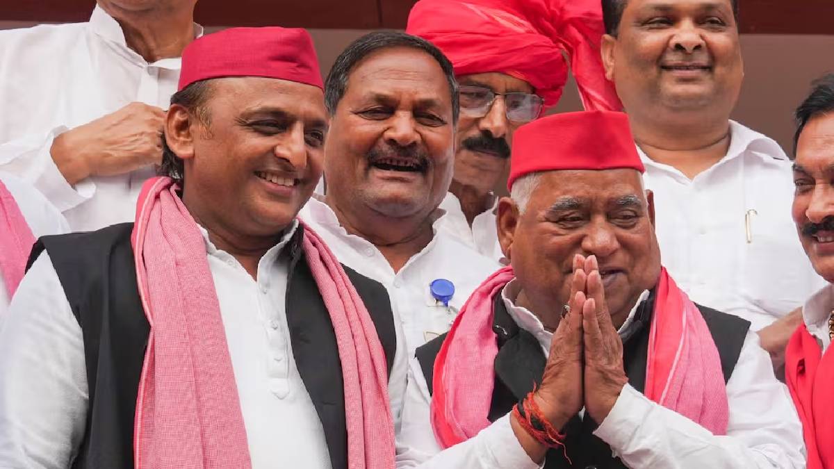 चढ़ावा चोरी की SC की निगरानी में हो जांच', अयोध्या सांसद की मांग; अखिलेश बोले- 'अलौकिक शक्ति ने दिखाया चमत्कार'