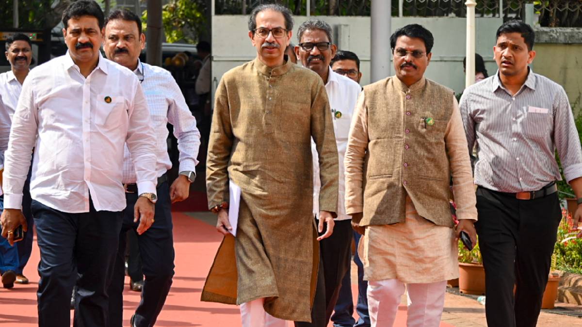 शिवसेना UBT को एक और झटका लगा, उद्धव ठाकरे के लॉयल्टी टेस्ट में 3 MLA और 1 MLC फेल!