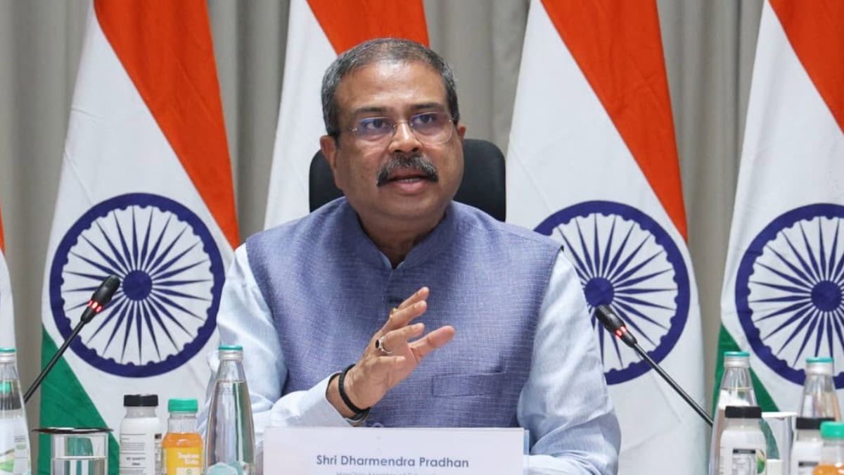 इस वक्त की सबसे बड़ी खबर, शिक्षा मंत्री धर्मेंद्र प्रधान ने दिया इस्तीफा