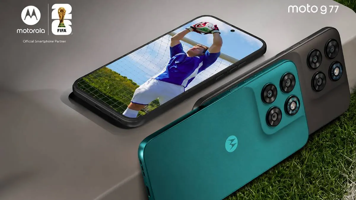 Motorola G77 Power के बैक में ट्रिपल कैमरा सेटअप मिलता है। इसमें 50MP का मेन Sony LYT 600 सेंसर दिया गया है। इसके साथ 8MP का अल्ट्रा वाइड और एक 2-इन-1 लाइट सेंसर मिलेगा। सेल्फी और वीडियो कॉलिंग के लिए फोन में 32MP का कैमरा दिया गया है। यह Android 16 ऑपरेटिंग सिस्टम पर काम करता है।
