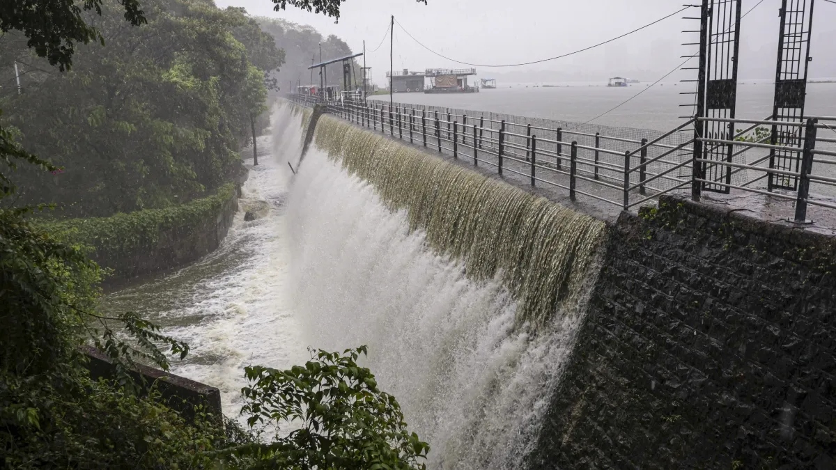 मुंबई वालों के लिए राहत भरी खबर, जलाशयों में बढ़ा जलस्तर, कुल जल भंडारण कितना पहुंचा?