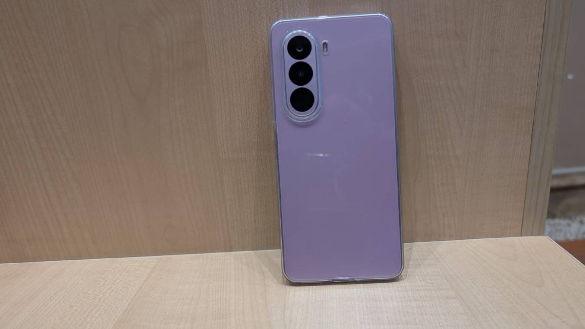 Flipkart पर शुरू हुई नई सेल, सस्ता मिल रहा Realme का 10001mAh बैटरी वाला फोन